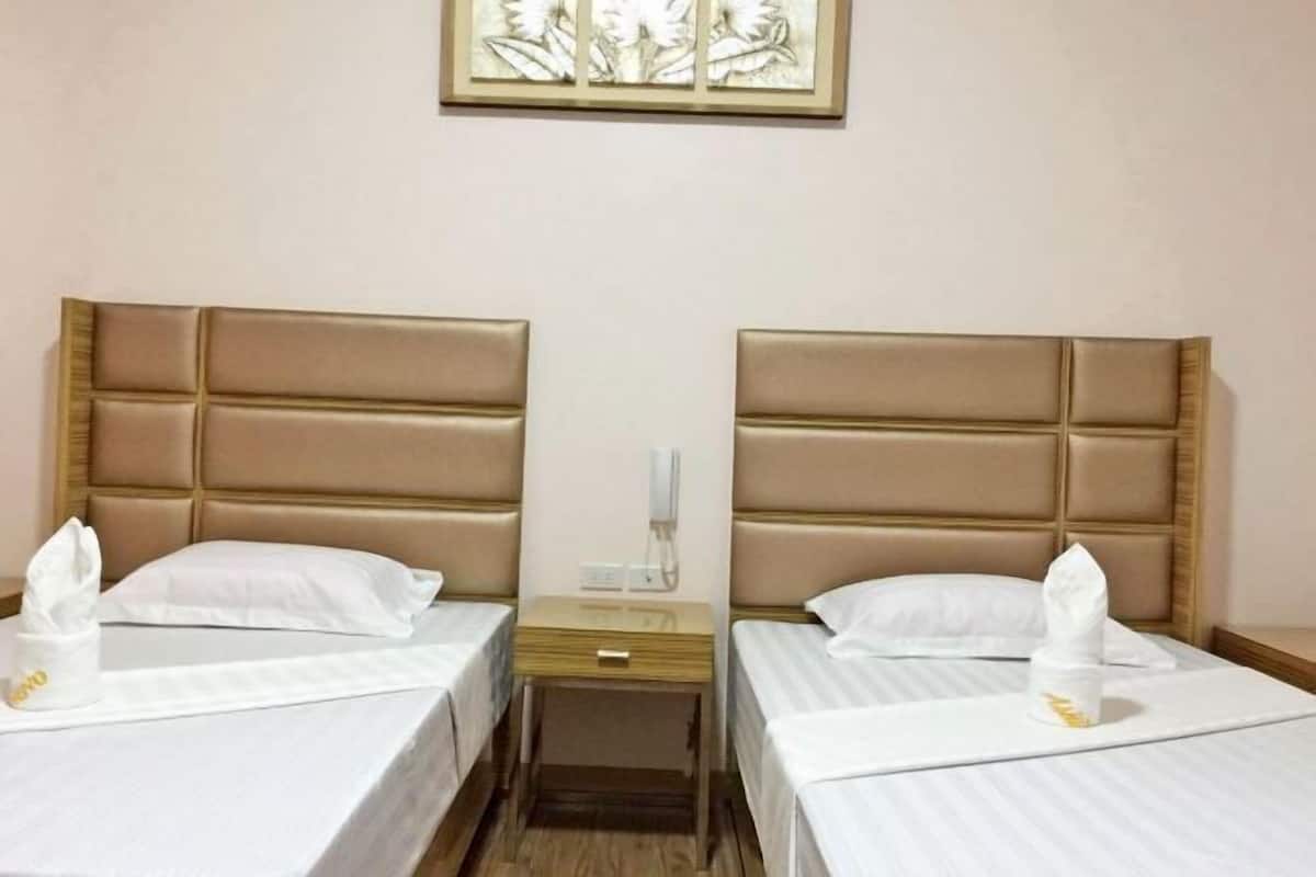 Desk, free WiFi, bed sheets