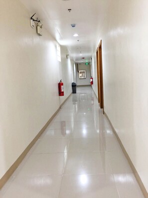 Hallway - Meaco Royal Hotel - Lipa (Lipa)