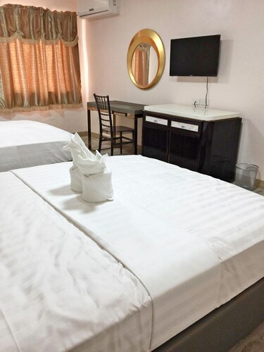 Meaco Royal Hotel - Lipa