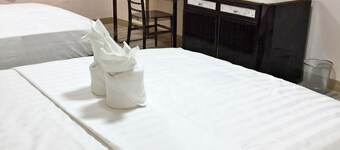 Meaco Royal Hotel - Lipa