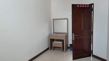 ๋ด๋ถ