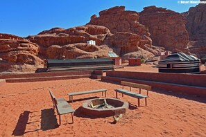 BBQ/picnic area - Desert Moon Camp (Wadi Rum)