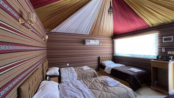 Free WiFi, bed sheets