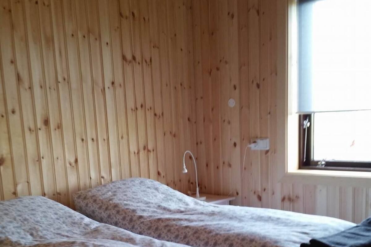 1 bedroom, premium bedding, free cots/infant beds, free WiFi