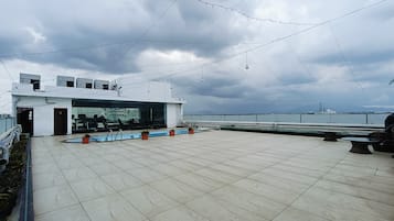 Kattoterassi