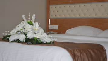 Minibar, in-room safe, soundproofing, iron/ironing board