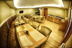 Breakfast, lunch and dinner served  - Serenti Pamuk Hotel (Giresun)