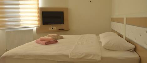 Apartment, 2 Bedrooms | 1 bedroom, desk, laptop workspace, soundproofing