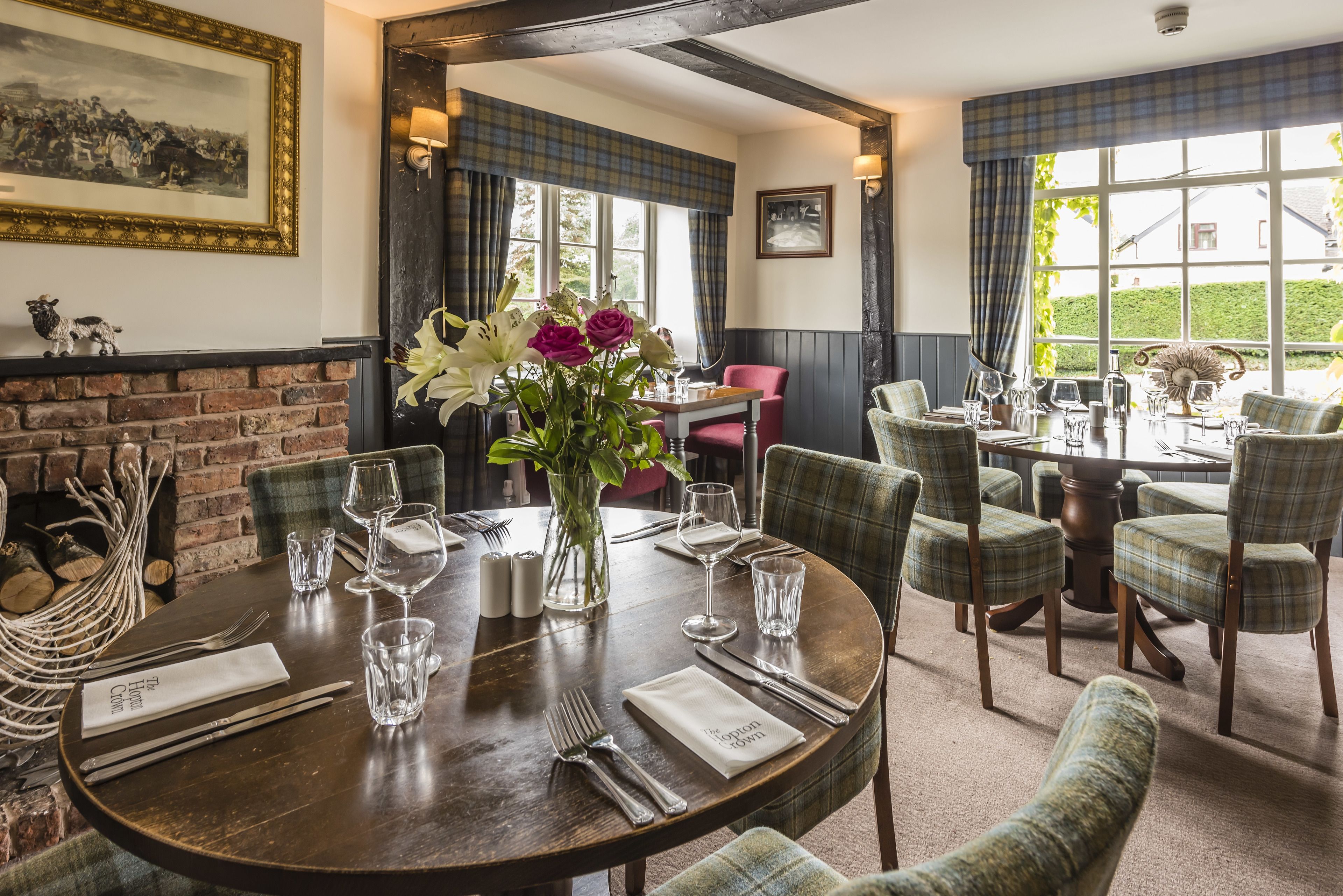 Aperto a colazione, pranzo e cena, cucina locale 