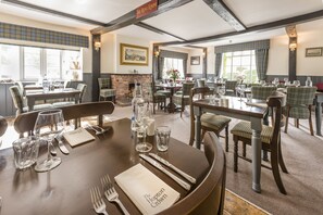 Breakfast, lunch, dinner served; local cuisine  - The Hopton Crown (Kidderminster)