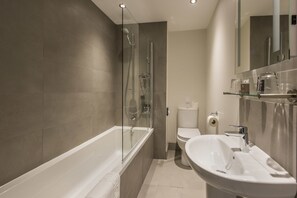 Free toiletries, towels