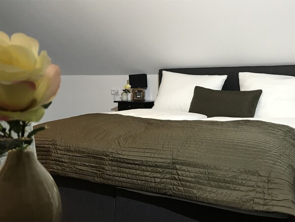 Schreibtisch, kostenloses WLAN