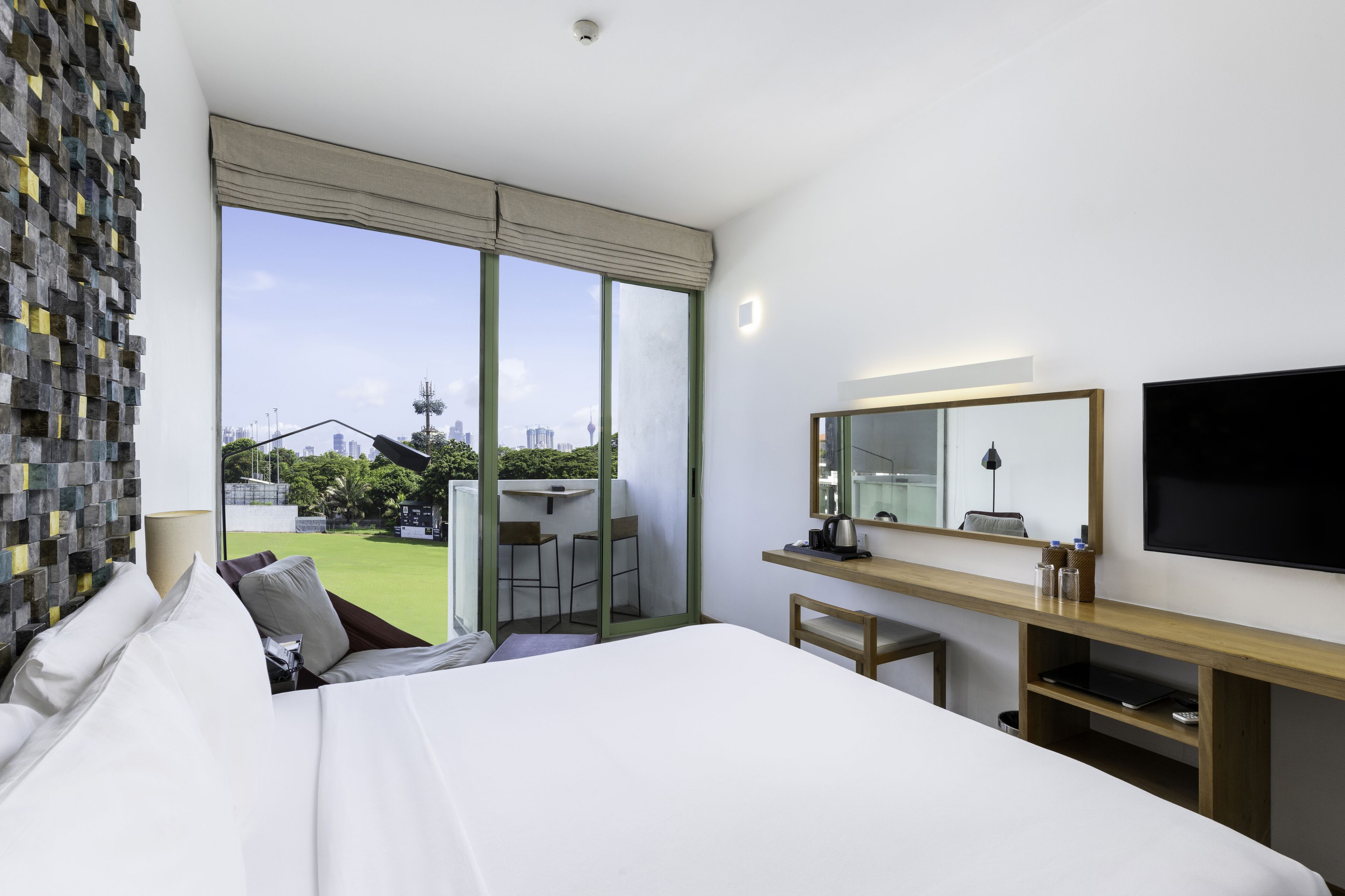 superior double or twin room, balcony | minibar, in-room safe, desk, laptop workspace