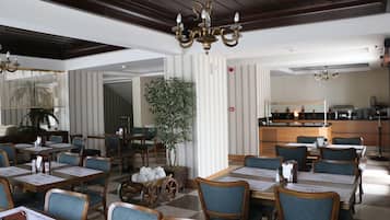 2 restaurants, breakfast, lunch, dinner served; Turkish cuisine