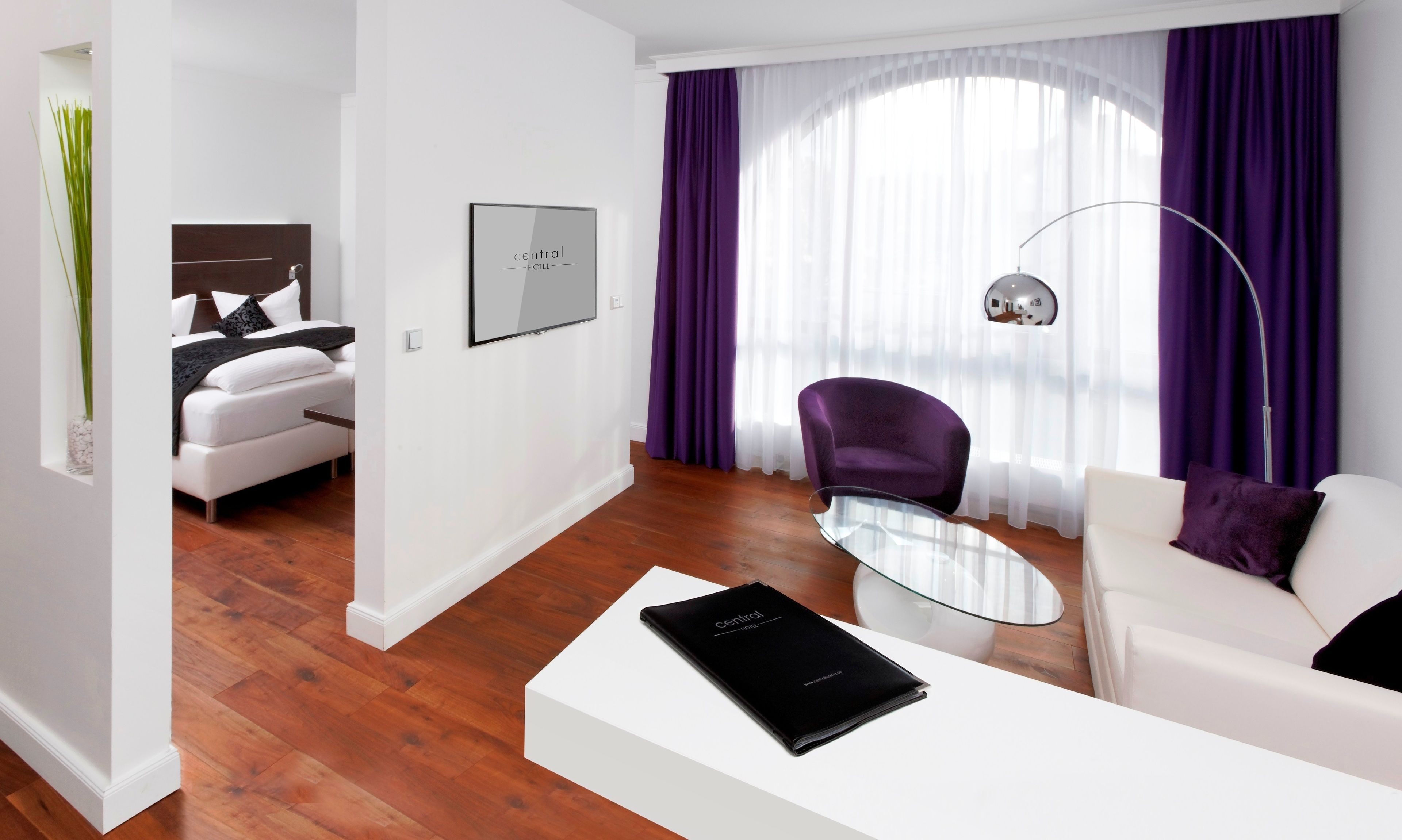 double room, 1 king bed | premium bedding, memory-foam beds, desk, soundproofing