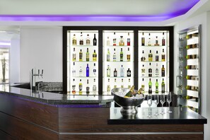 Bar (in der Unterkunft)
