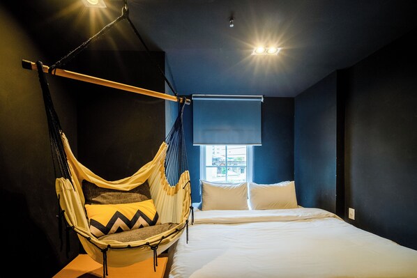 Cozy Double Nest - Free laundry, Minibar | Free minibar, in-room safe, desk, soundproofing - The Hammock Hotel Ben Thanh (Ho Chi Minh City)