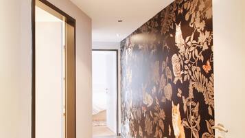 Classic-Apartment, 1 Schlafzimmer, Gartenblick, zum Garten hin | Flur