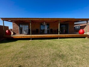 1 多间卧室、高档床上用品、免费 WiFi、床单