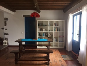 Interior - Casa da Beira Mar - an ocean refuge (RRAL nº988) (São Miguel - Açores)