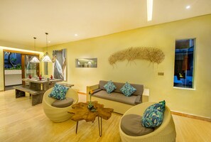 Family Villa | Living area