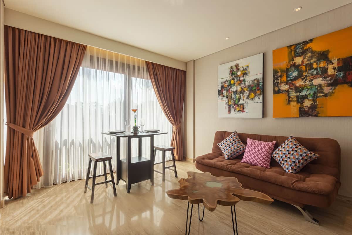 Suite | Living area
