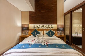 In-room safe, desk, soundproofing, free WiFi