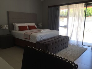 Executive Room, Garden View | Desk, free WiFi - The New Mall Guest House (Maun)