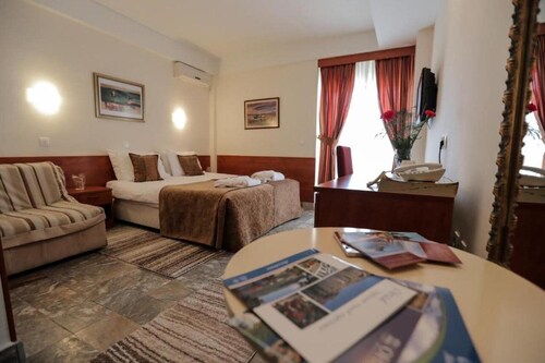 Sileks Hotel