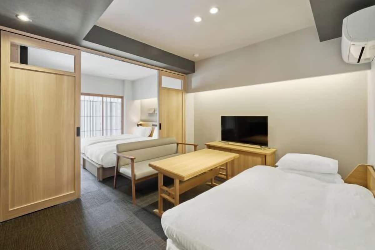 1 bedroom, down duvets, in-room safe, desk