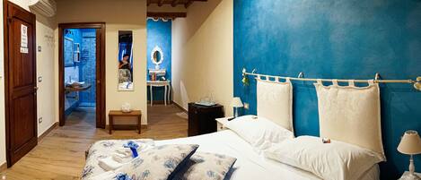 Decoración personalizada, muebles diferentes y escritorio