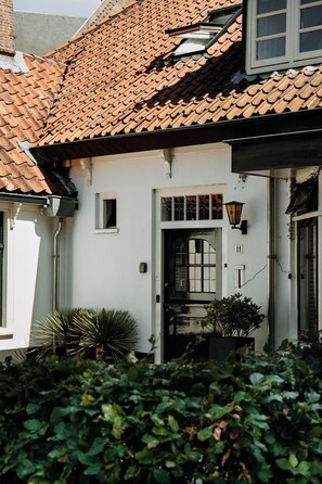 Front of property - Bergen1928 (Bergen)