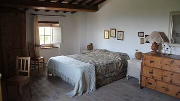 Panoramic Apartment | Down comforters, individually decorated, individually furnished