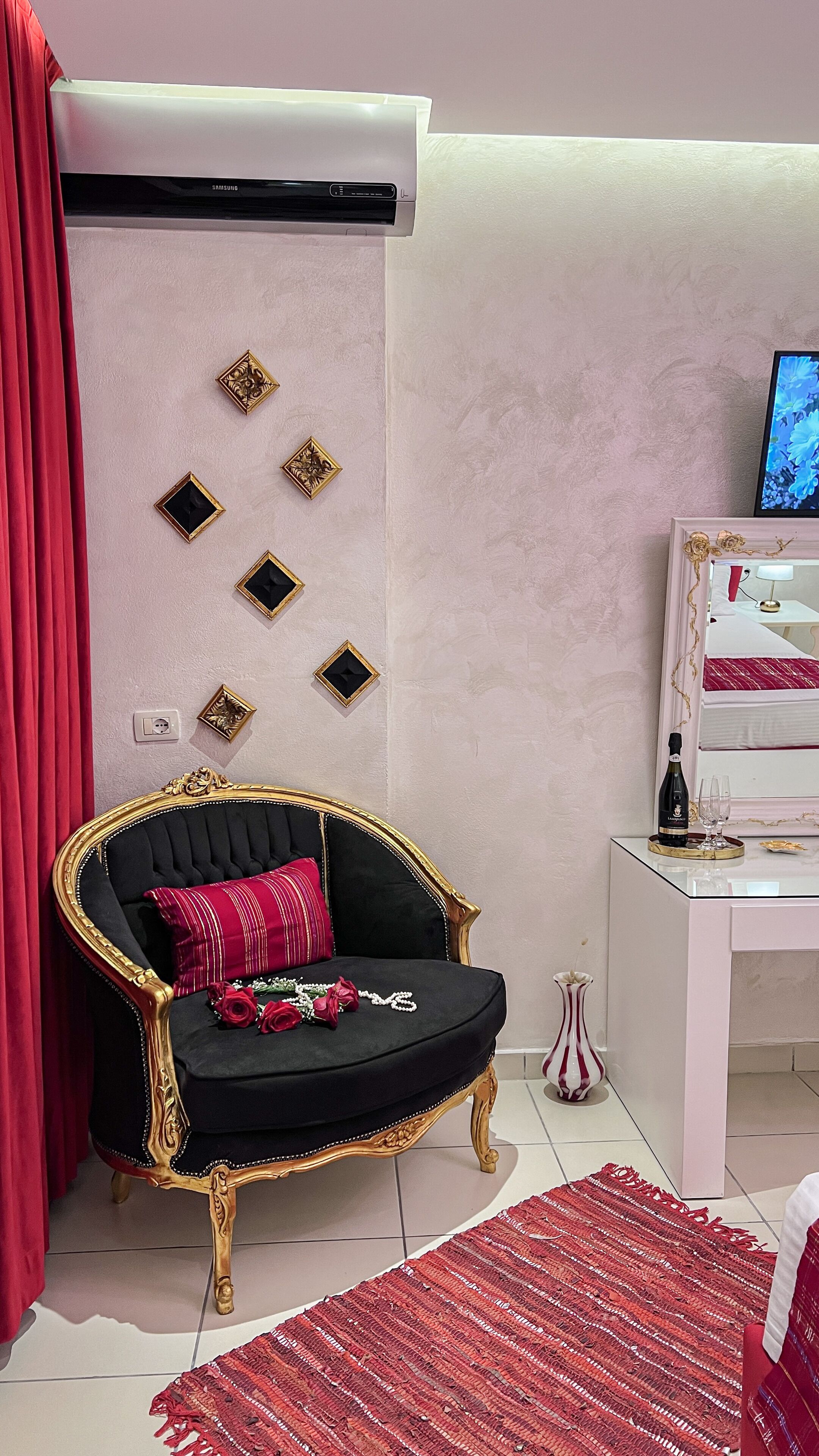 room 502 | premium bedding, minibar, desk, laptop workspace