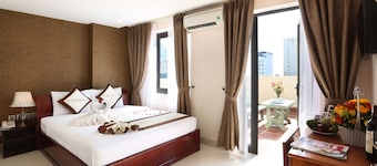 Kingdom Hotel