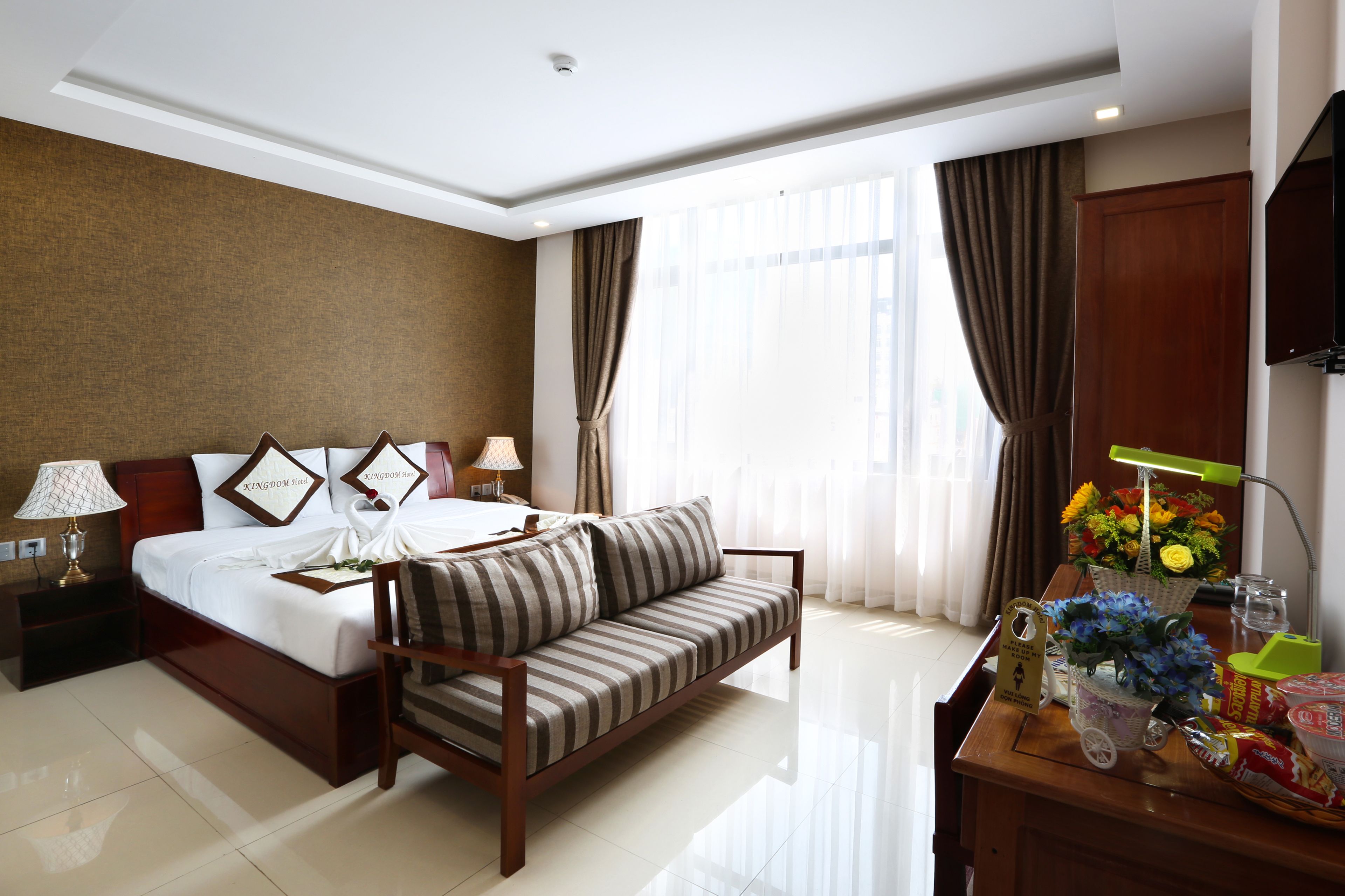 deluxe room | minibar, desk, soundproofing, free wifi