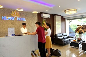Reception - Hilary Hotel (Da Nang)