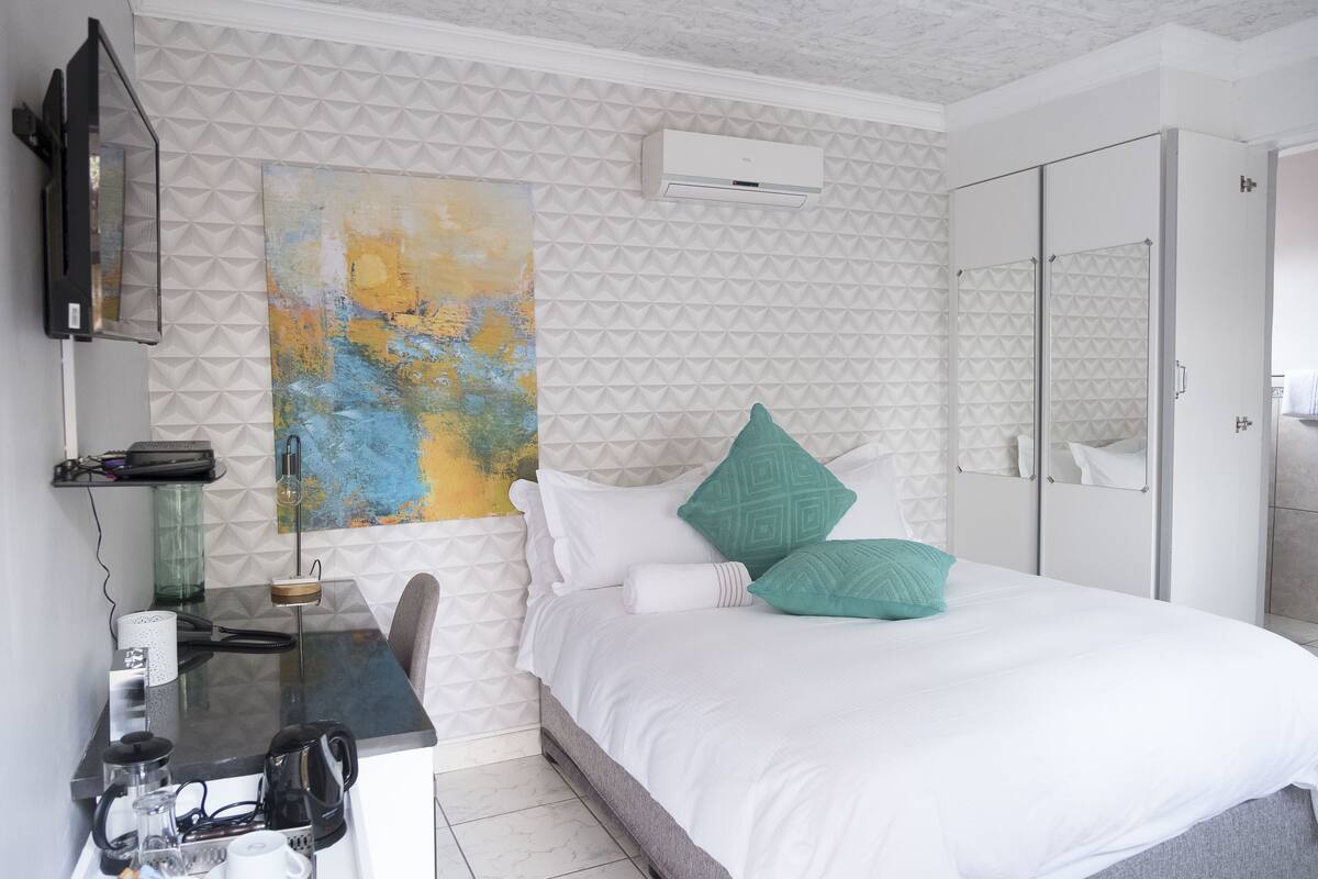 Basic Single Room