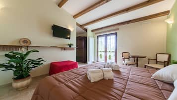 Tripla Classic, edificio separato | 2 camere, Wi-Fi gratuito, lenzuola