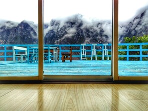 Dormitorio compartido | Escritorio, cortinas blackout y wifi gratis