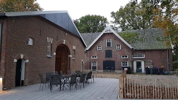 Esterni