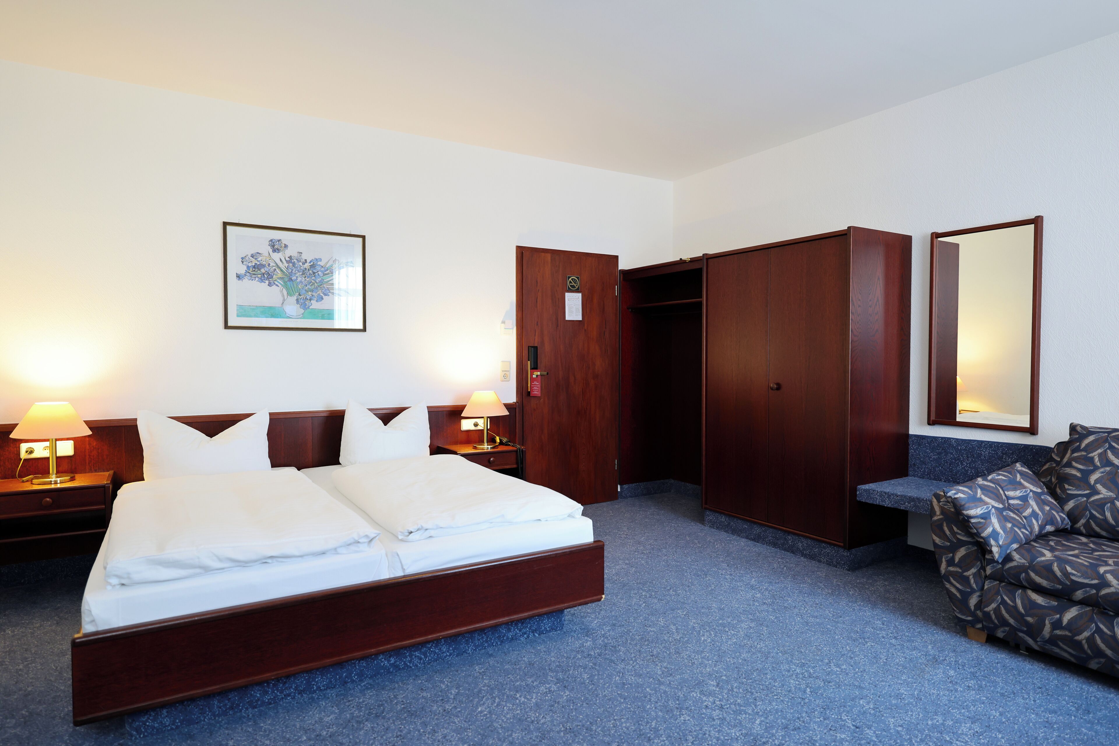 Kamar Quadruple Comfort | Brankas, meja kerja, kedap suara, dan tempat tidur bayi (biaya tambahan)