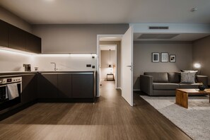 Premium Apartment, 1 Bedroom (EXCLUSIVE) | Private kitchen | Full-size fridge, oven, stovetop, dishwasher