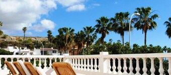 Endless Summer Hostel - Adults Only