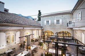 3 restaurants, breakfast, lunch, dinner served; Mediterranean cuisine - Lazure Hotel and Marina (Herceg Novi)