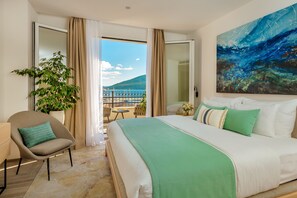 Premium bedding, free minibar items, in-room safe, desk - Lazure Hotel and Marina (Herceg Novi)