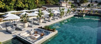 Lazure Hotel and Marina