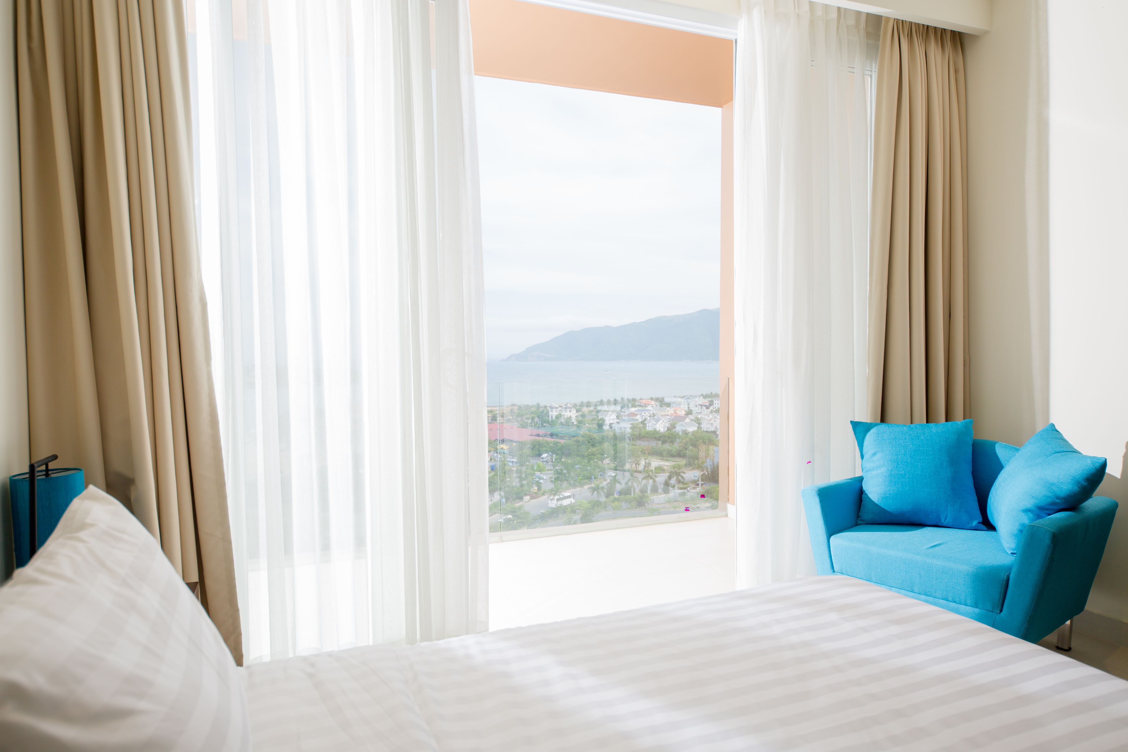 Standard Villa, 3 Bedrooms, Pool Access, Ocean View | Minibar, in-room safe, desk, soundproofing