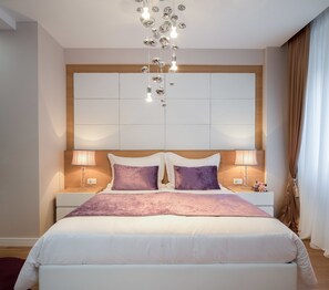 Deluxe Suite (VIP 1) - Vip Rooms (Split)