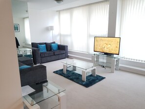 43-Zoll-Flachbildfernseher mit Kabelempfang, Fernseher
